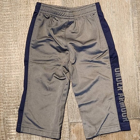 6/9 M Under Armour Pants - Picture 2 of 2